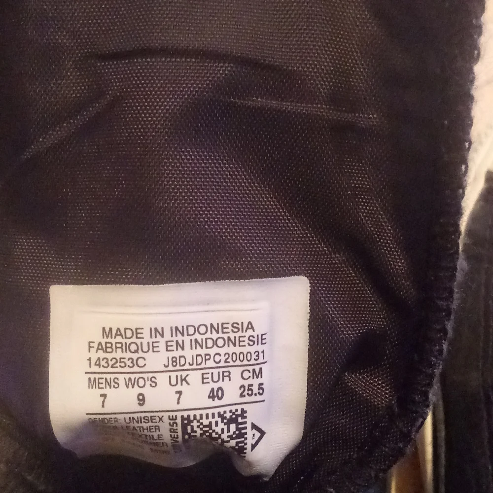 (Rare)Chuck Taylor Leather 7-M 9-W - Picture 11 of 12